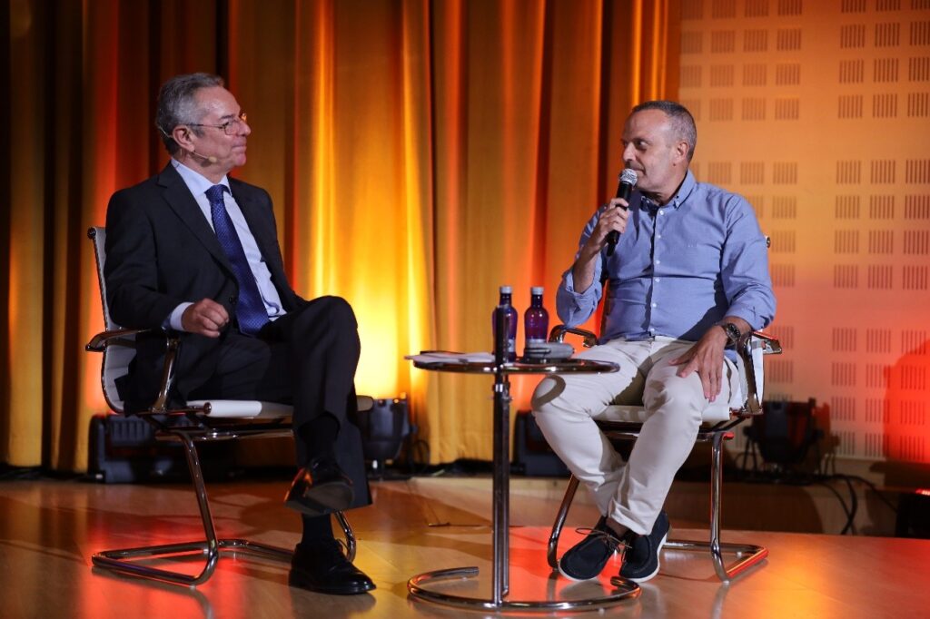 Julio Pérez, director general de Soltel, durante su intervención en el congreso La otra cara de la prevención IV organizado por Prevencoor en la Universidad Pablo de Olavide.